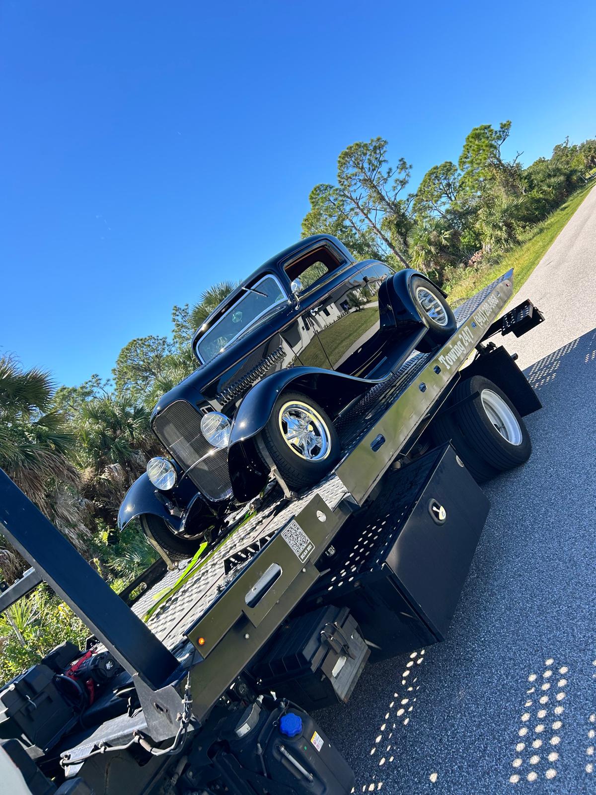 Classic or collector car on the Mile Towing Classic flatbed — photo 14 of 58